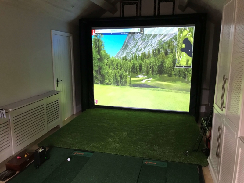 Skytrak Golf Simulator In Tight Space - Nottinghamshire - Golf Tech Systems